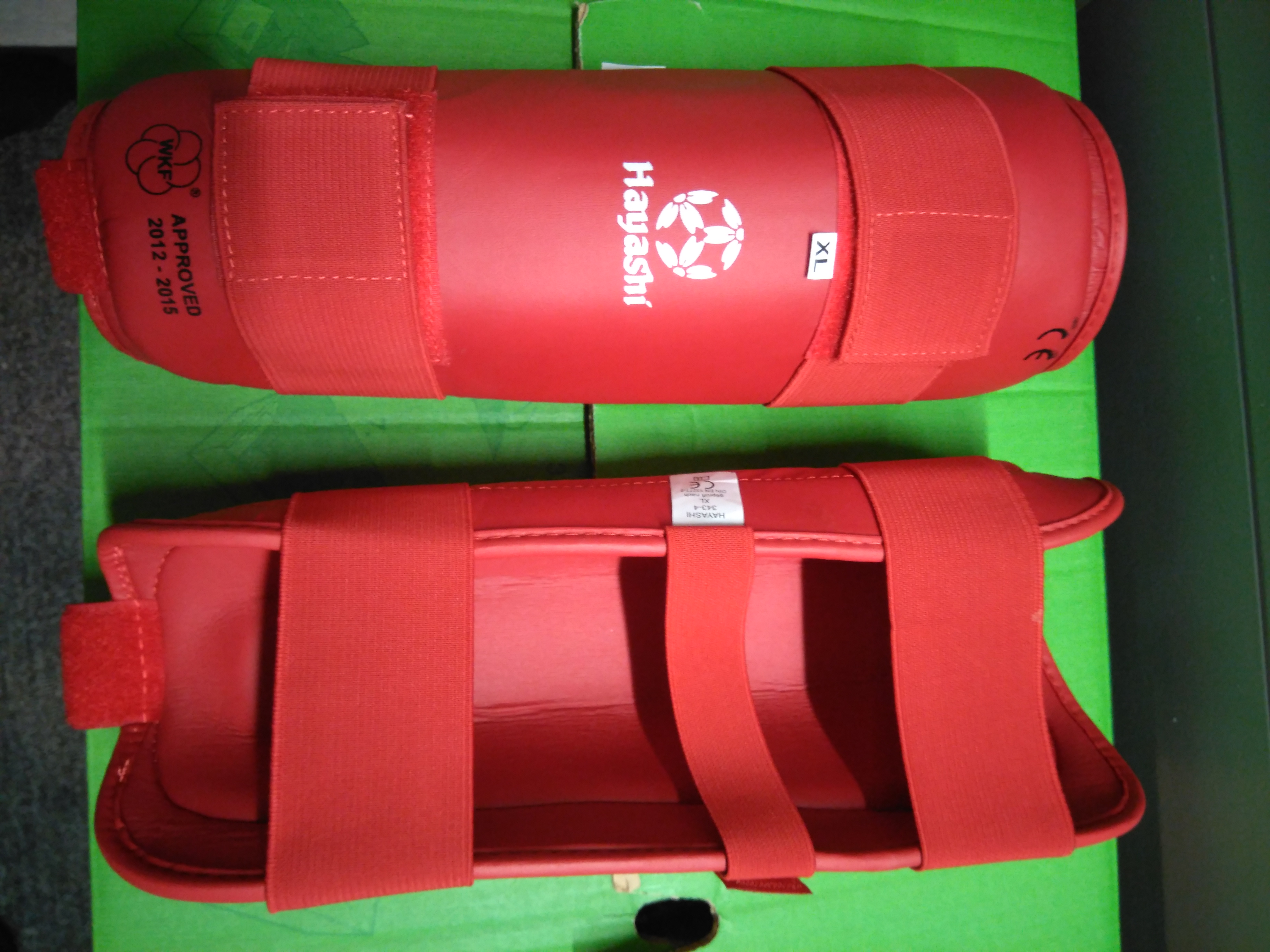 Hayashi säärisuojat